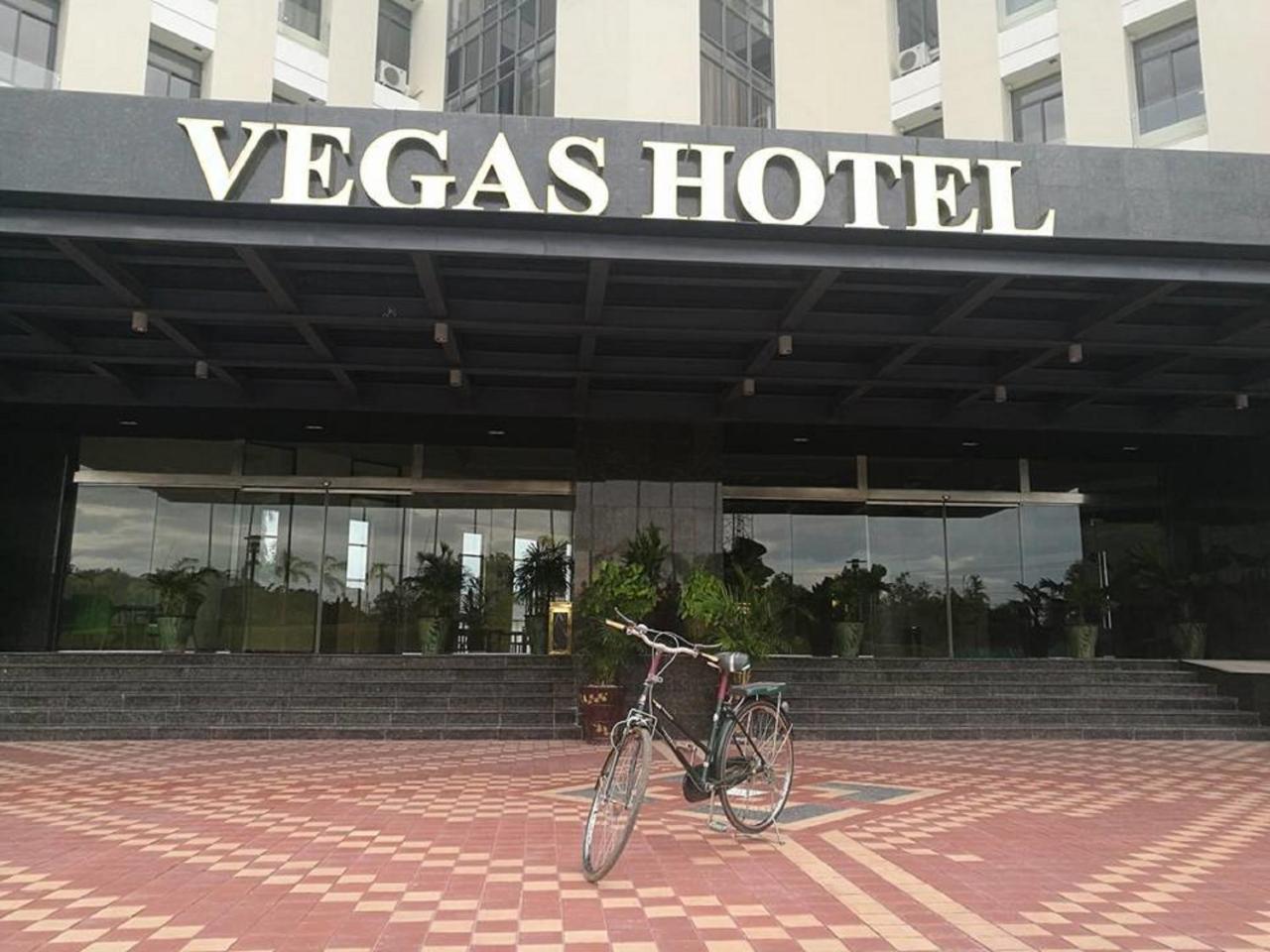 Vegas Hotel - Nay Pyi Taw Naypyidaw Exteriör bild